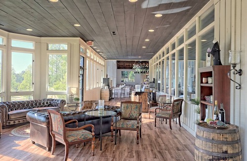 Clayton Hotel | Cozy One-Bedroom Condo with Two Queen Beds in Clayton, GA
