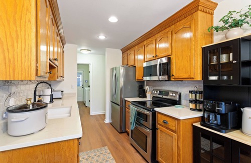 Warner Robins House | Cozy Pet-friendly Ranch near Robins Air Force Base
