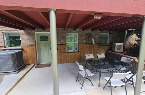 Tucker House | Cozy place near lake & golf course