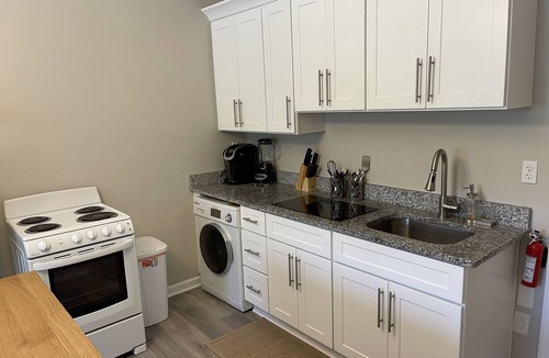 Dallas Apartment | Cozy & Private In-Law Suite 10 minutes from LakePoint