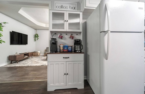 Augusta House | Cozy & Quiet - CENTRAL Location - Master’s Retreat!