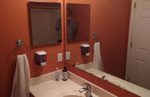 Northside Apartment | Cozy studio in wonderful Jacksonville with AC, Working desk , WiFi