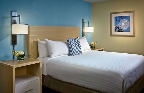 Gunter Afs Hotel | Cozy Suite near Alabama State Capitol & Museum! W/Pool Access and Free Parking!