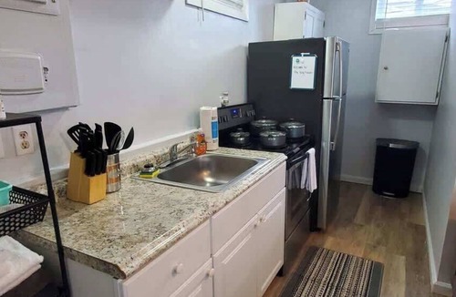 Lenoir City House | Cozy Tiny Home Near Downtown Lenoir City