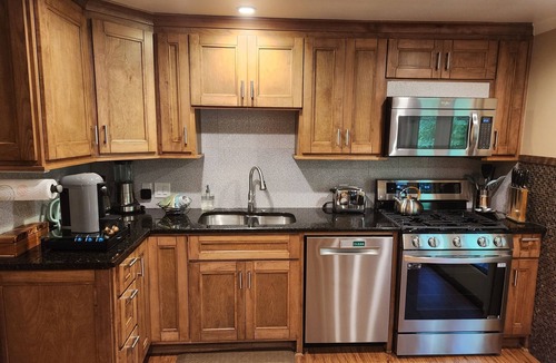 Atlanta House | CREEKSIDE-ATLanta Terrace-Level Guest Suite/23min to MidTown & Down Town Atlanta