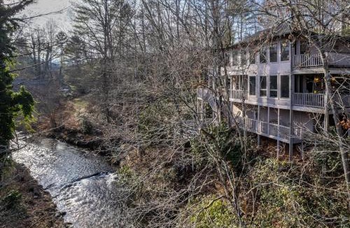 Otto House | Creekside Lodge