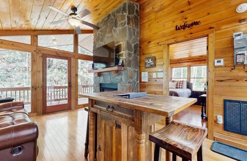 Topton House | Creeksong Cabin