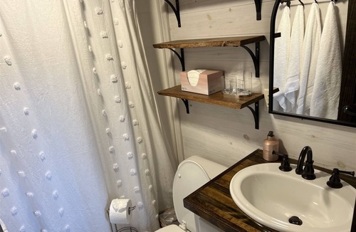 Dadeville House | Crescent Moon Cabin | 1 Bed, 1 Bath