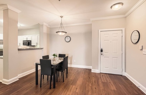 Old Fourth Ward Apartment | Crest at Midtown 1525 l 2 Bedroom 2 Bath