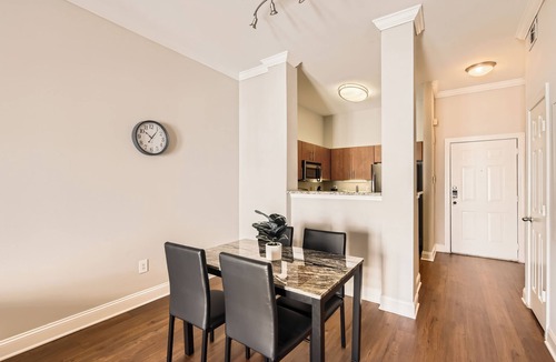 Old Fourth Ward Apartment | Crest at Midtown 4514 l 1 Bedroom 1 Bathroom