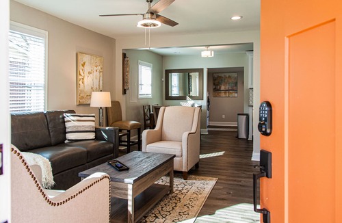 Parker House | Crest Haven 2 Miles to Downtown + Pet-Friendly!