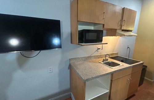 Carrollton Hotel | Crown Inn