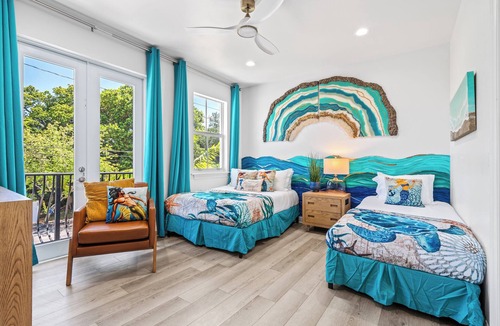 Croissant Park House | Crystal Lights & Starry Nights—close to beach, FLL, Port, Convention & Las Olas!