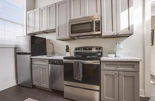 South 7th Ward Apartment | Cute 1bed 1bath 4blocks from French Q, near Bourbon St and steps to Jazz Venues