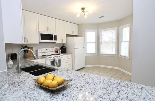 Winder House | Cute and spacious house just for you!
