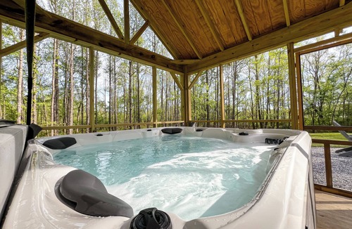 Belden Cottage | Cypress - NEW Cottage in woods @ Moon Lake Farm - HOT TUB - LAKE - KAYAK - FISH