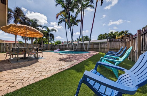 Dania Beach House | DaniaBeach OASIS with Heated POOL 5min FLL airport, Port, Beach