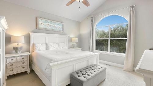 White's Gulfview House | Dare to Dream by AvantStay