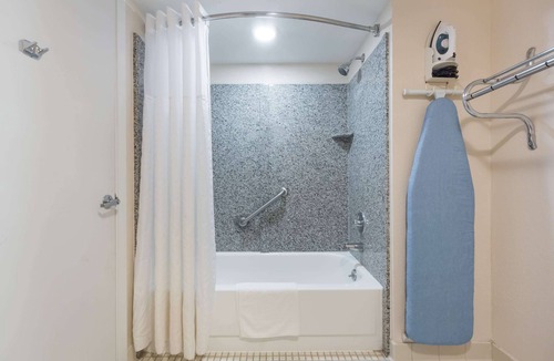 Pearl Hotel | Days Inn by Wyndham Pearl/Jackson Airport