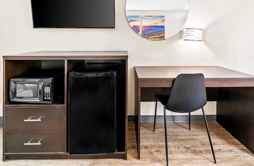 Valley Falls Hotel | Days Inn by Wyndham Spartanburg