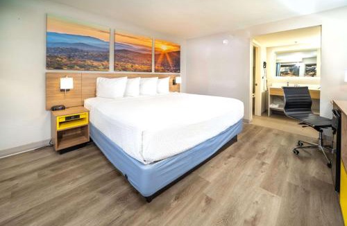 Stone Mountain Hotel | Days Inn by Wyndham Atlanta Stone Mountain