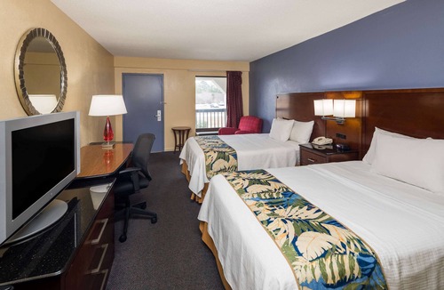 Walterboro Hotel | Days Inn by Wyndham Walterboro