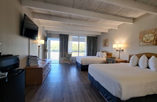 Jekyll Island Hotel | Days Inn & Suites by Wyndham Jekyll Island