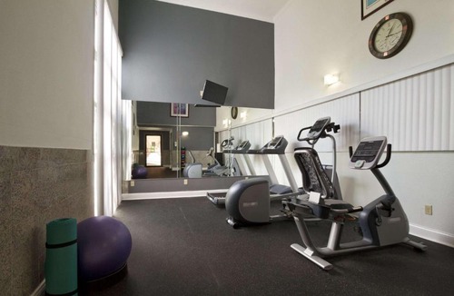 Tuscaloosa Hotel | Days Inn & Suites by Wyndham Tuscaloosa - Univ. of Alabama
