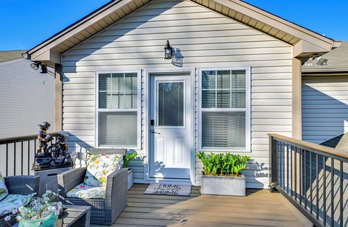 Concord Apartment | Deck, Patio! Charming Concord Studio Near Speedway