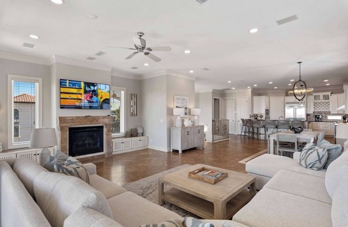 Avalon Beach Estates House | Deeded Beach, Pool, Hot Tub, LSV - Chateau Lumiere