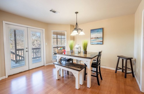Bismarck House | DeGray Getaway - At the door steps to DeGray Lake Resort State Park