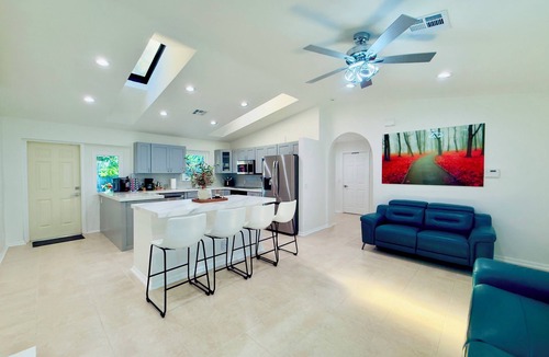 Delray Beach House | Delray Oasis - Luxe Spa, Game Room, TVs Everywhere, Fire Pit, Relaxing Escape