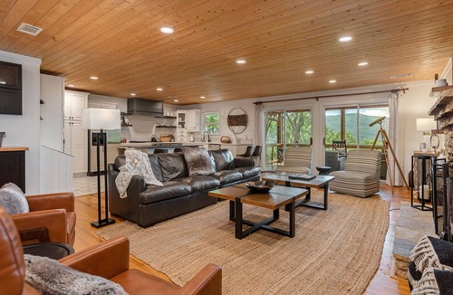 Sapphire Cabin | Designer 5-BDR Cabin with Big Views/Resort Access in Sapphire Valley