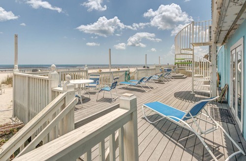 Boardwalk Apartment | DIRECT OCEAN FRONT Ground Floor 2bed/2bath Great for Families