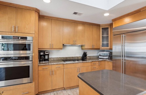 Oceanside House | Direct Oceanfront Home | Free Activities