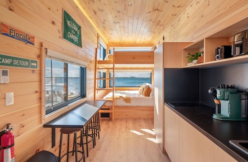 Mary Esther Cabin | Direct Waterfront Cabin Sunset Views 6