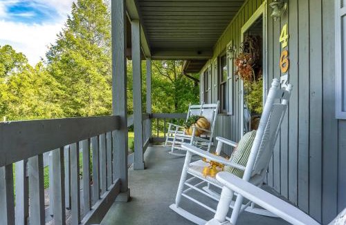 Elizabethton House | Dock! Riverfront Angler's Oasis in Elizabethton