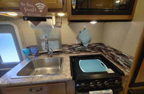 St. Marys House | Dog Friendly 1-bedroom camper/RV