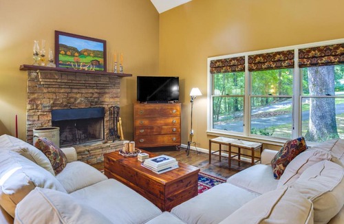 Dahlonega House | Dog-Friendly Dahlonega Home w/Private Fire Pit!