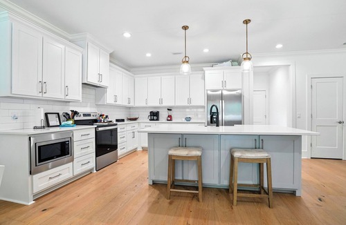 Saint Simons Heights House | Dog-Friendly Fenced Yard Walk to Restaurants Luxury Home