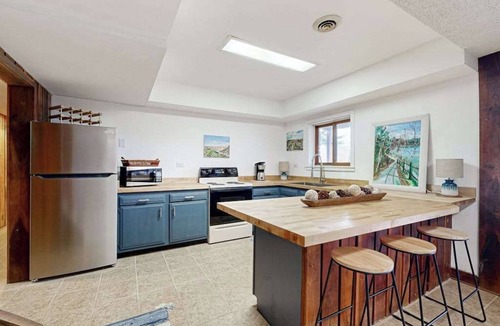 Sylva House | Dog-friendly mountain home with large deck and stunning mountain views