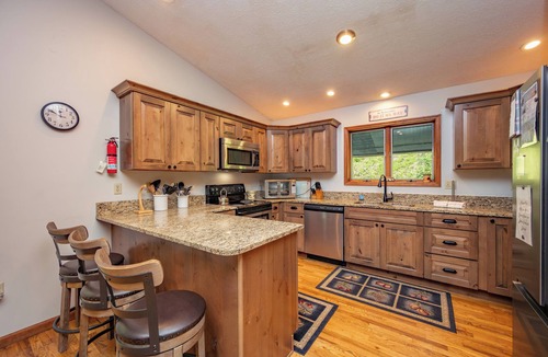 McHenry House | Dog Friendly Rustic Bliss w/Hot Tub & Fireplace