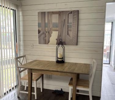 New Smyrna Beach House | Dolphin Cove Cottage -22 & Pet Friendly!