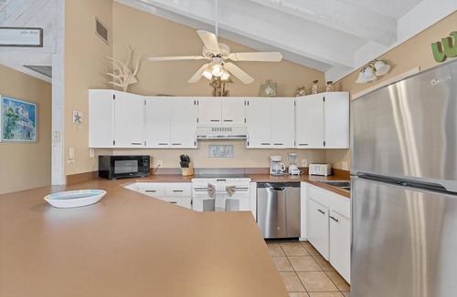 Palm Island House | Doubloon: Beach, Private Pool and Boating.This 4 Bedroom home has it all!
