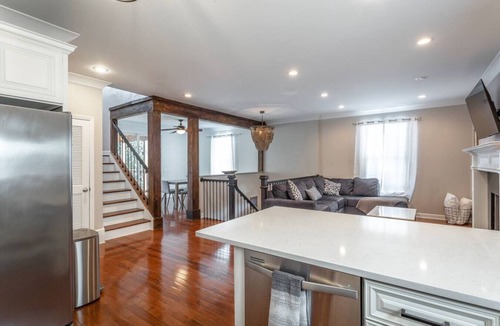 Northside House | Downtown Chatt | Sleeps 17 | Game Room +Huge Deck