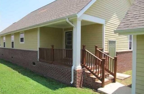 Spencer J. McCallie House | Downtown- Newly renovated, luxury in quiet neighborhood! 2miles to everything!