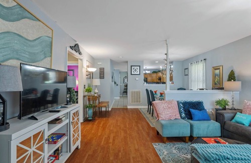 Spencer J. McCallie House | Downtown- Newly renovated, luxury in quiet neighborhood! 2miles to everything!