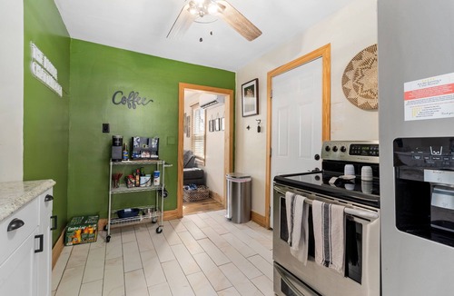 Chattanooga House | Downtown Oasis Walk to UTC, Zoo & Erlanger Pets