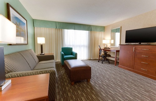 Crestline Heights Hotel | Drury Inn & Suites Birmingham Grandview