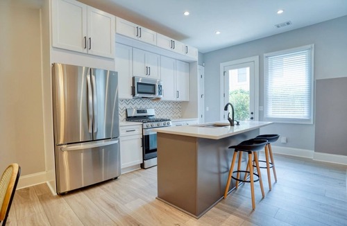 Midtown Apartment | Durant Place by BCA Furnished Apartments Durant Place 1BR/1BA